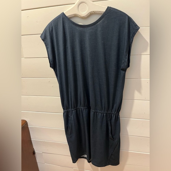 💙 ARC’TERYX Navy Casual Dress – Size L (NWOT) - Picture 4 of 10